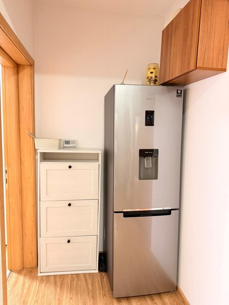Cartierul Solar, de inchiriat apartament 2 camere+parcare, pet friendly.