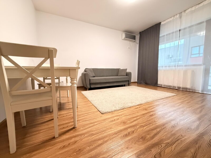 Cartierul Solar, de inchiriat apartament 2 camere+parcare, pet friendly.