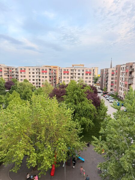 Cartierul Solar, de inchiriat apartament 2 camere+parcare, pet friendly.
